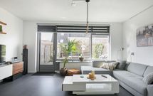 Perengaarde 52, HENDRIK-IDO-AMBACHT