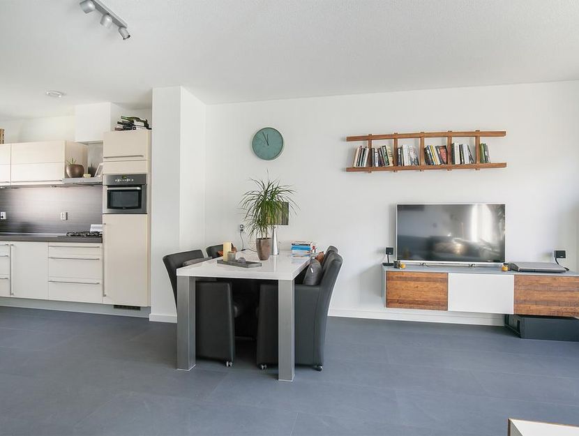 Perengaarde 52, HENDRIK-IDO-AMBACHT