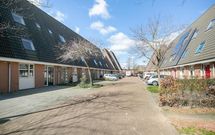 Perengaarde 52, HENDRIK-IDO-AMBACHT