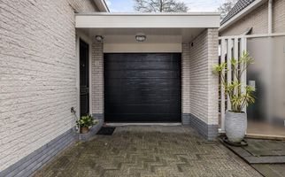 Ferdinand Bolstraat 12, HENDRIK-IDO-AMBACHT