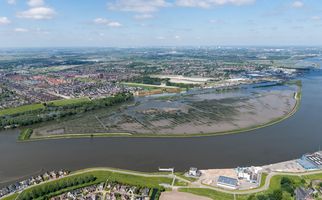 Royale Appartementen, bouwnummer 13 , HENDRIK-IDO-AMBACHT