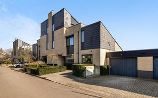 Volkerak 20, ZWIJNDRECHT