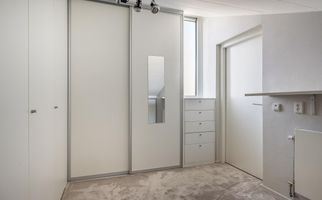 Volkerak 20, ZWIJNDRECHT