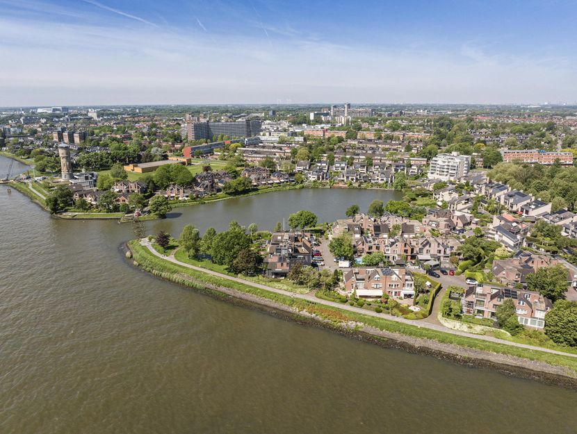 Volkerak 20, ZWIJNDRECHT