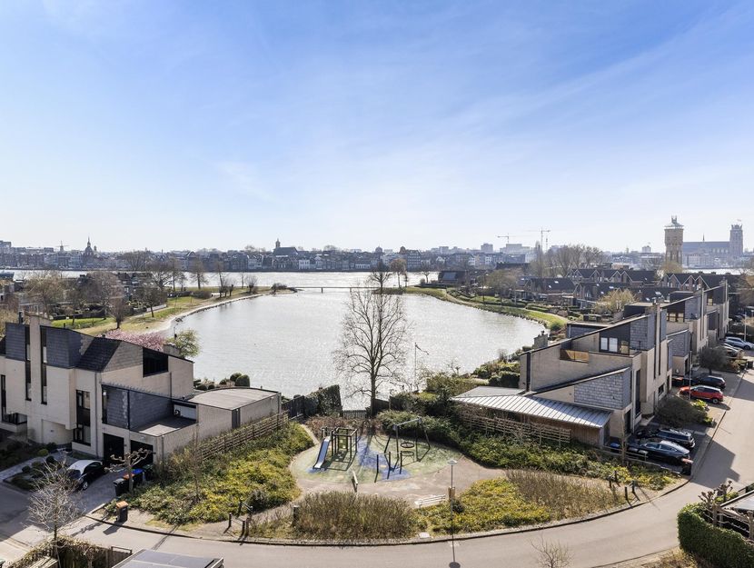 Volkerak 20, ZWIJNDRECHT