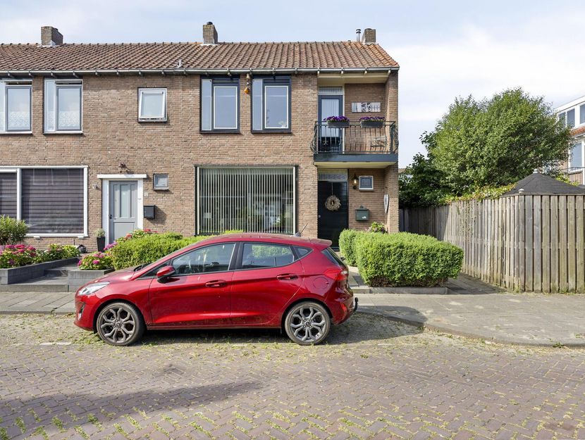 Stoop van Zwijndrechtstraat 14, ZWIJNDRECHT