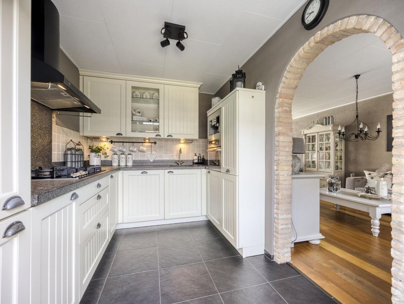 Stoop van Zwijndrechtstraat 14, ZWIJNDRECHT