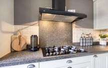 Stoop van Zwijndrechtstraat 14, ZWIJNDRECHT