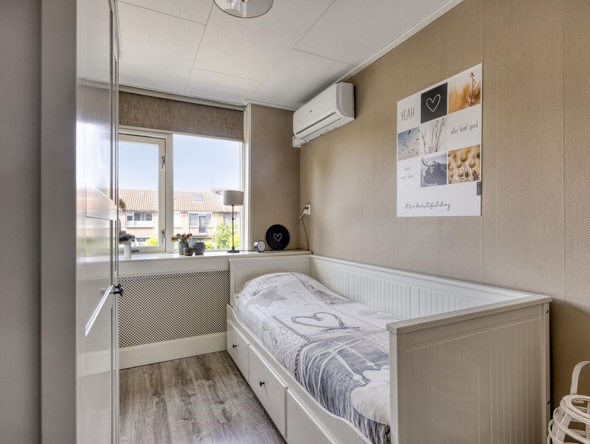Stoop van Zwijndrechtstraat 14, ZWIJNDRECHT