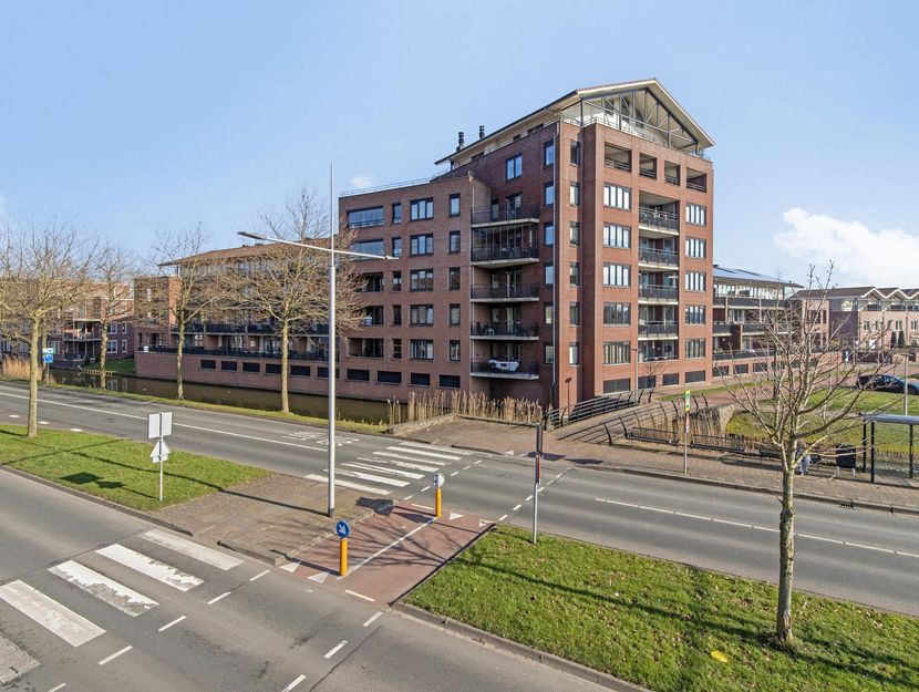 Zalm 214, HENDRIK-IDO-AMBACHT