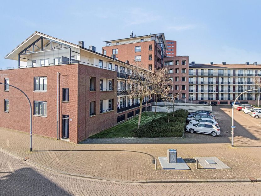 Zalm 214, HENDRIK-IDO-AMBACHT