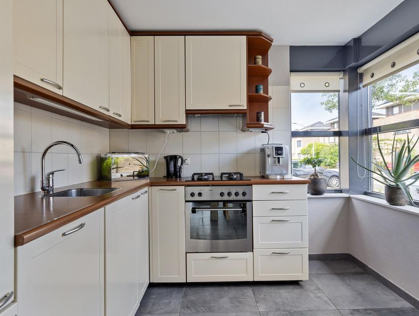 Duizendschoon 51, HENDRIK-IDO-AMBACHT