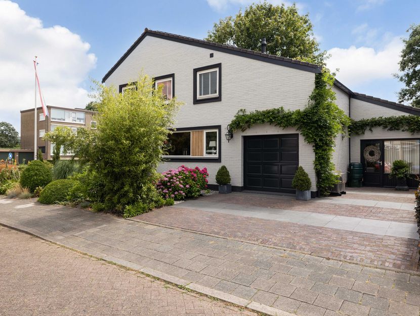 Vuurdoornlaan 24, RIDDERKERK