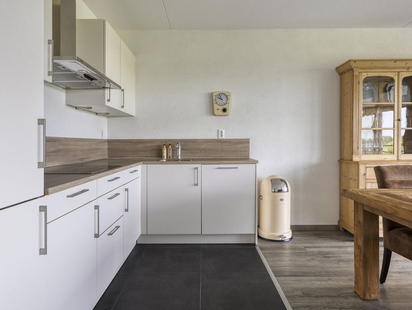 Burgemeester Brouwerstraat 143, ZWIJNDRECHT