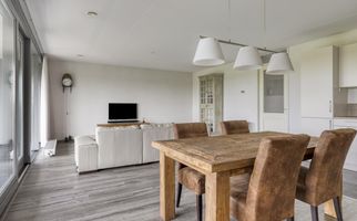 Burgemeester Brouwerstraat 143, ZWIJNDRECHT