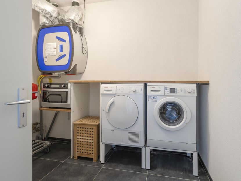 Burgemeester Brouwerstraat 143, ZWIJNDRECHT