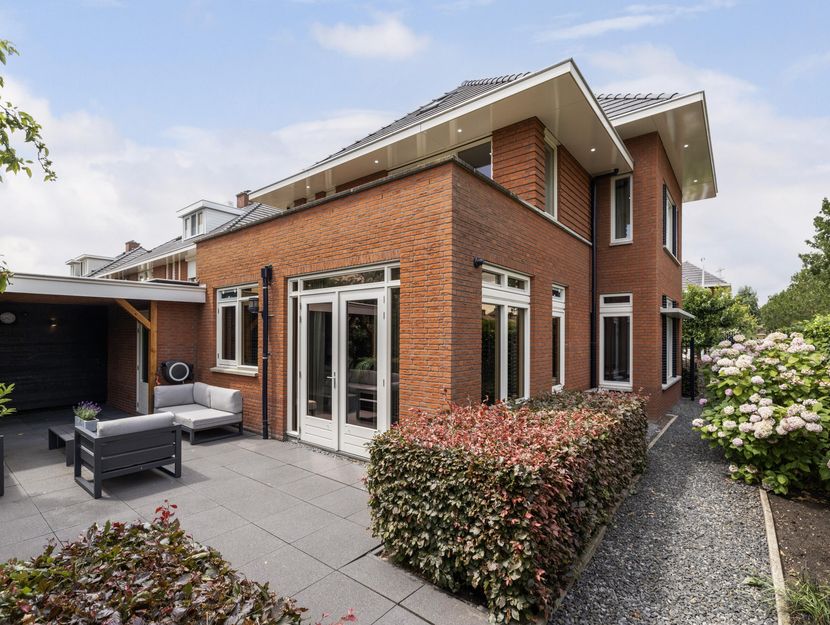 Bandhaak 10, PAPENDRECHT