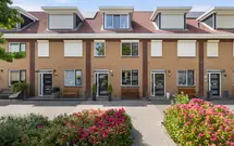 Agnes Bartoutslaan 74, HENDRIK-IDO-AMBACHT