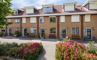 Agnes Bartoutslaan 74, HENDRIK-IDO-AMBACHT