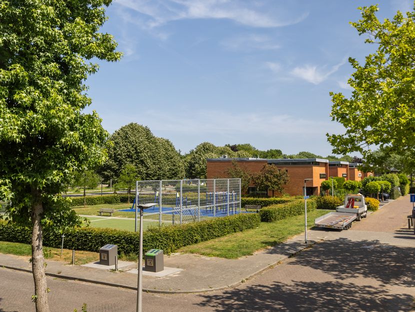 Agnes Bartoutslaan 74, HENDRIK-IDO-AMBACHT