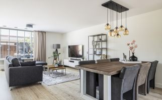 Moerbeigaarde 11, HENDRIK-IDO-AMBACHT