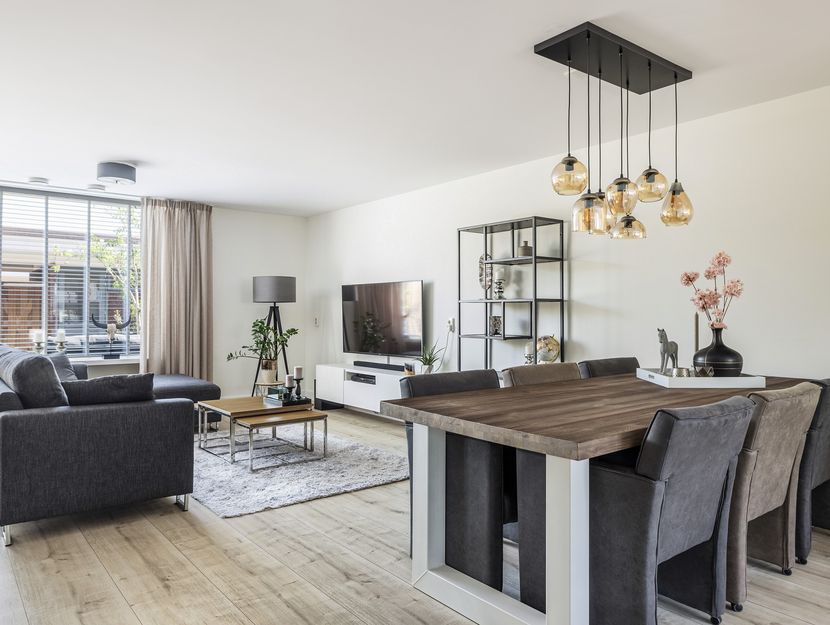 Moerbeigaarde 11, HENDRIK-IDO-AMBACHT