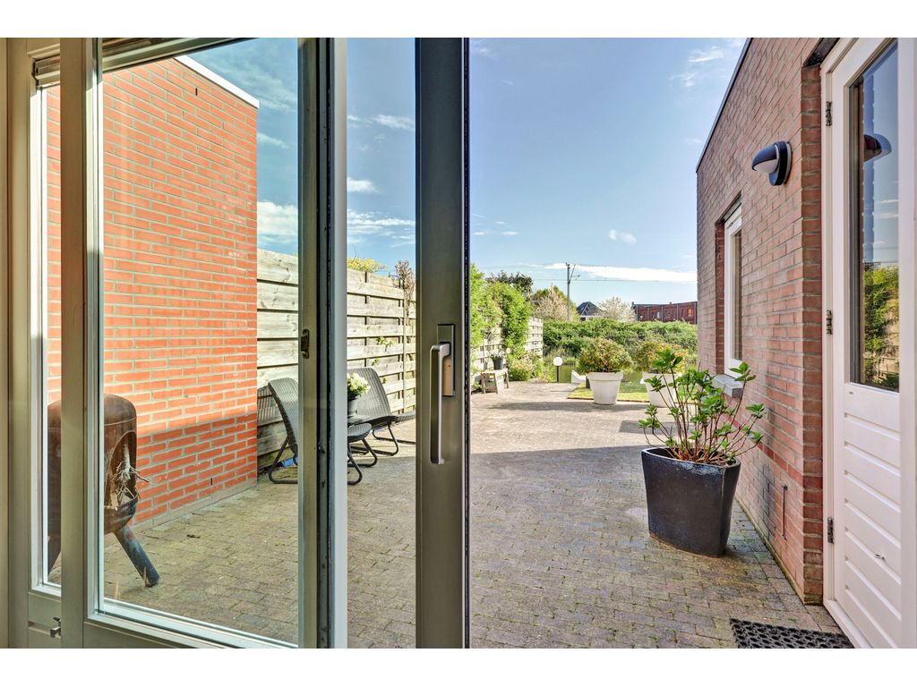 De Houtlandessloot 5, Obdam