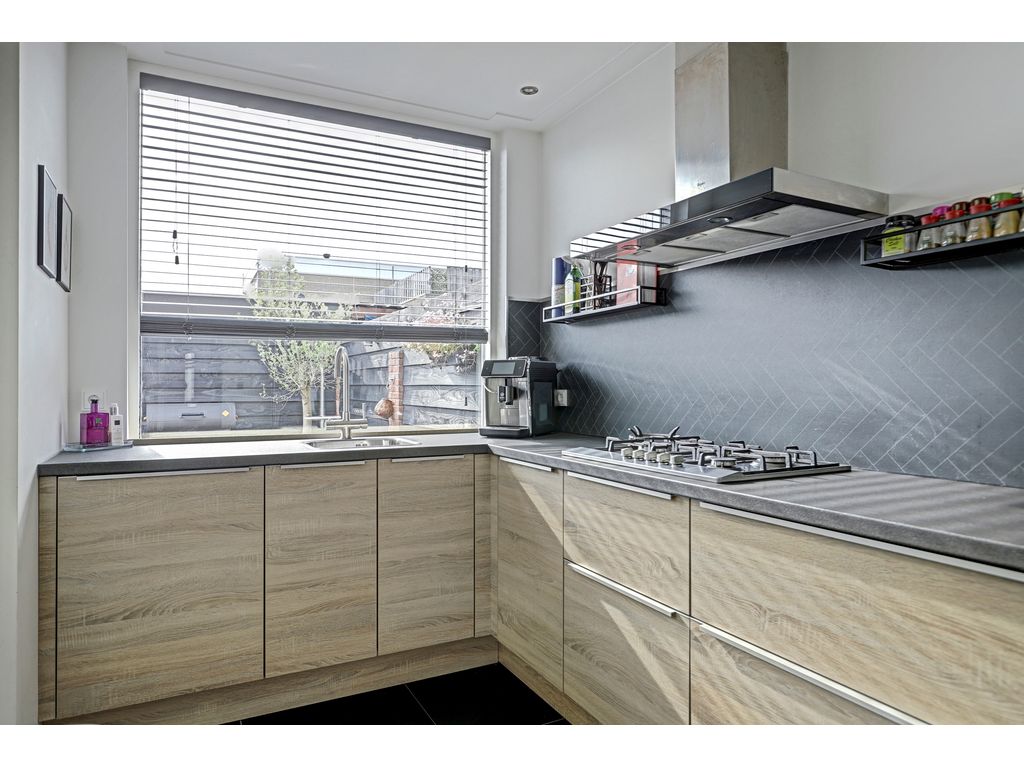 Basiusstraat 8, Heerhugowaard
