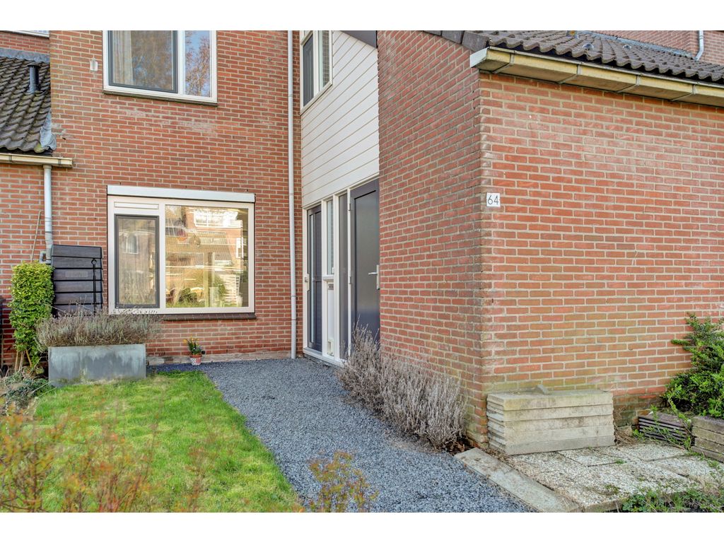 Loodglans 64, Heerhugowaard