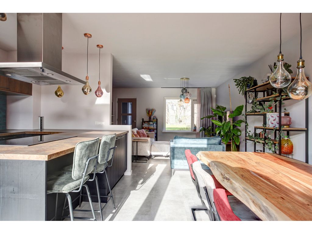 Loodglans 64, Heerhugowaard