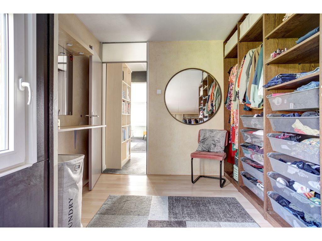 Loodglans 64, Heerhugowaard