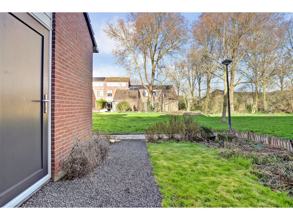 Loodglans 64, Heerhugowaard