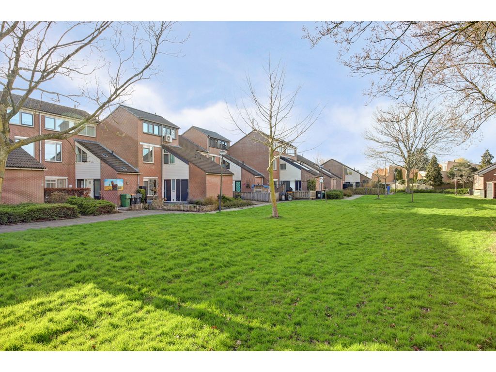 Loodglans 64, Heerhugowaard