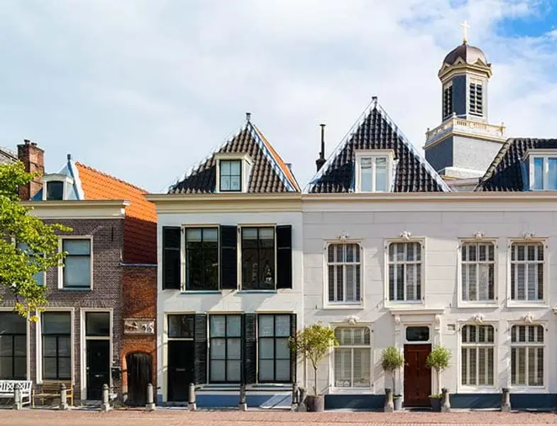 Prijzen koopwoningen 5,5 procent lager in juni