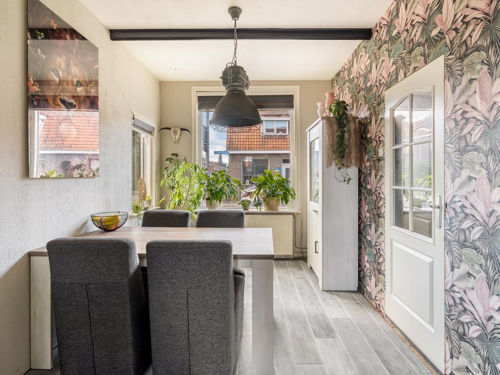 Cremerstraat 170, Pernis