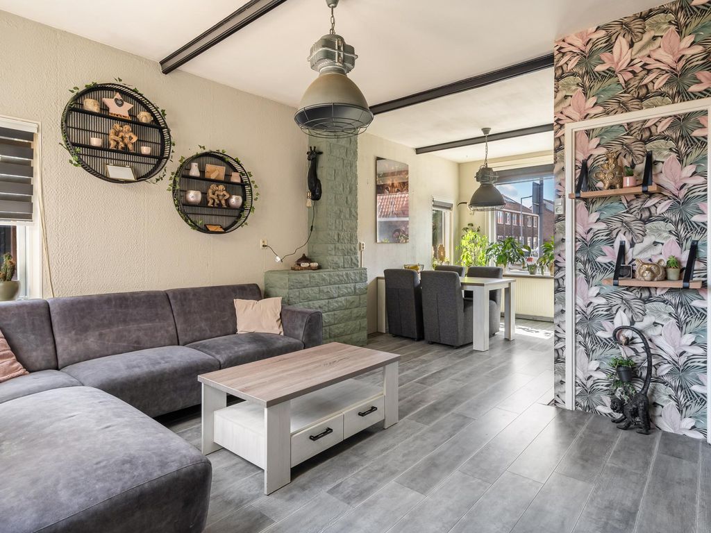 Cremerstraat 170, Pernis