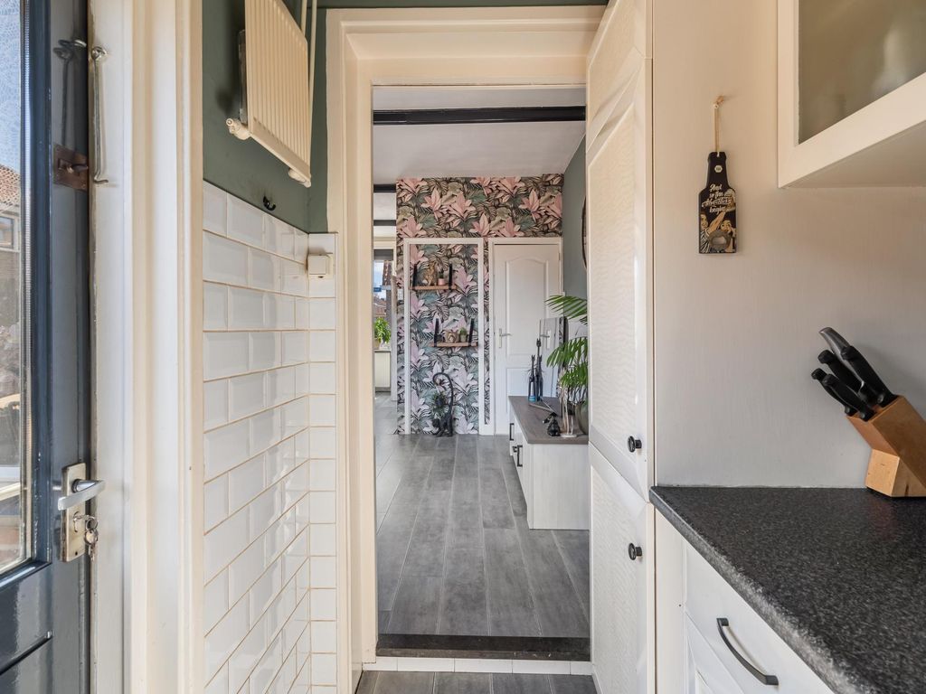 Cremerstraat 170, Pernis