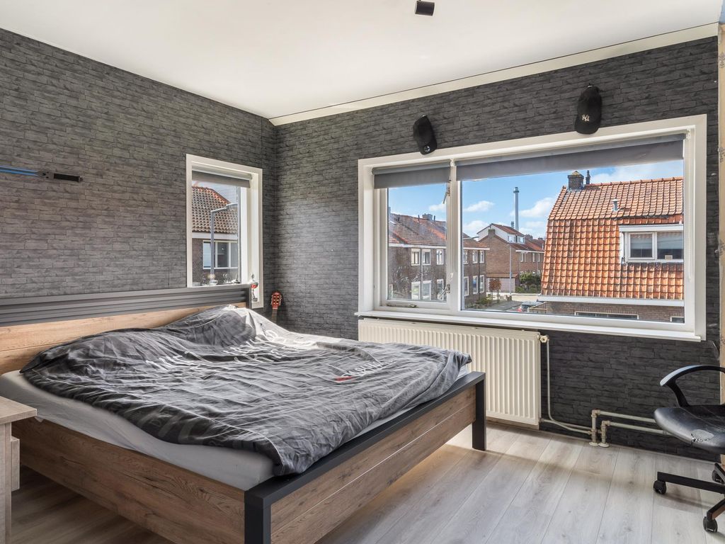 Cremerstraat 170, Pernis