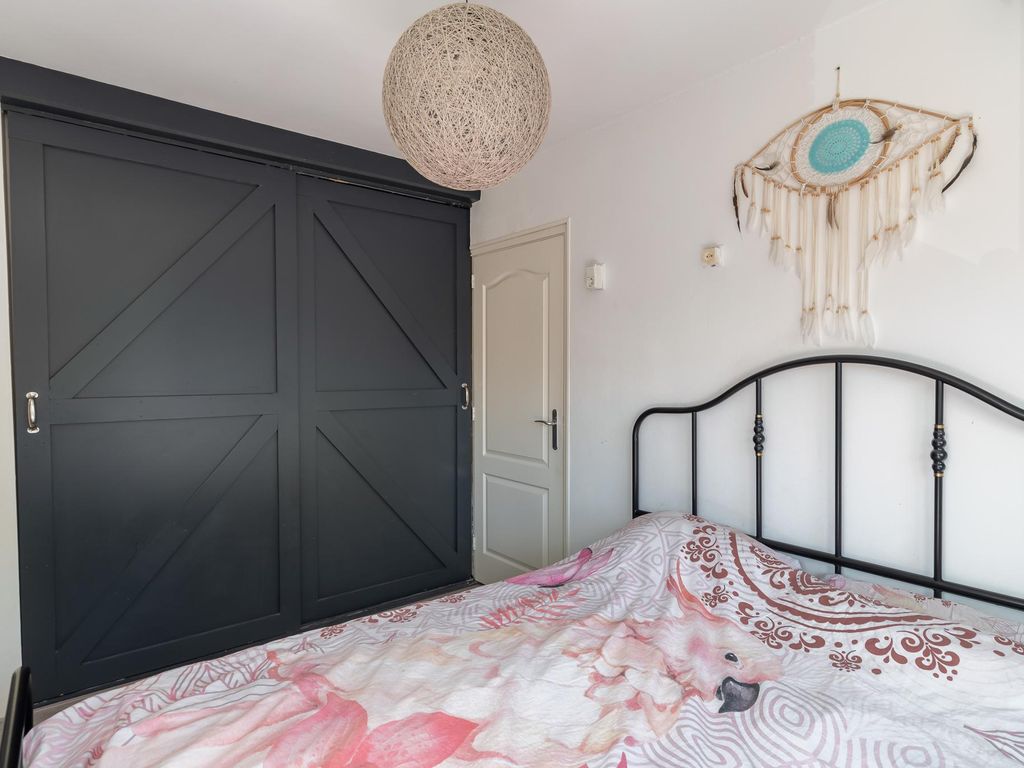 Cremerstraat 170, Pernis