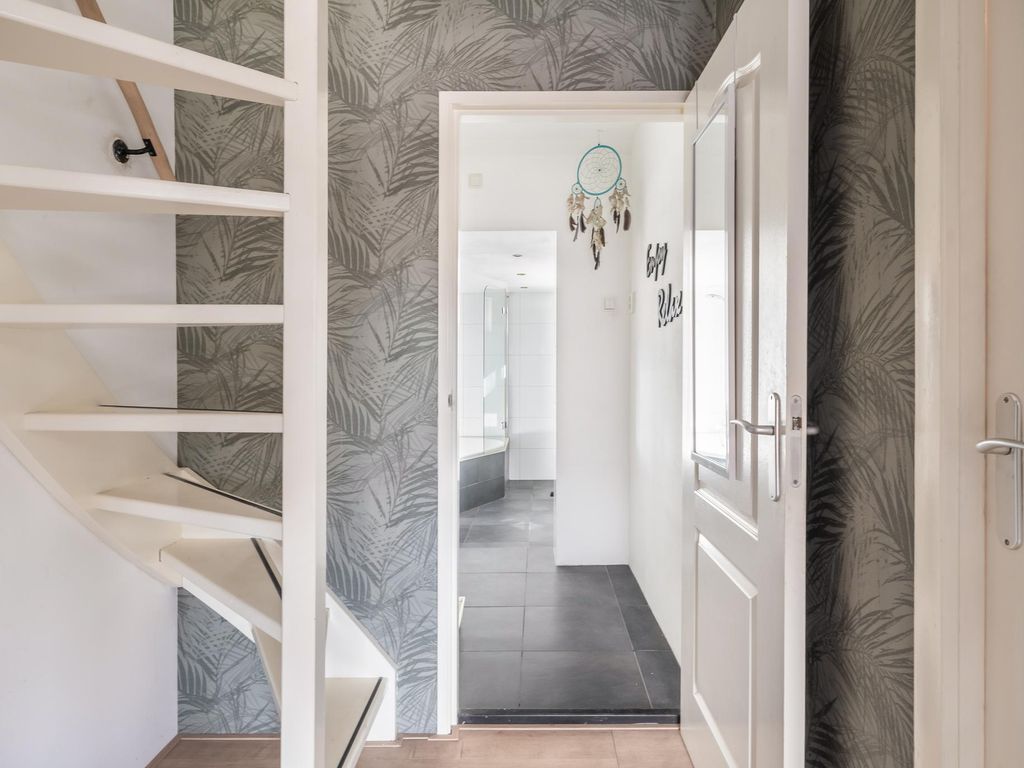 Cremerstraat 170, Pernis