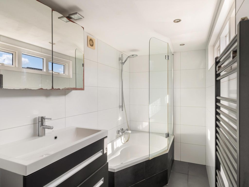 Cremerstraat 170, Pernis