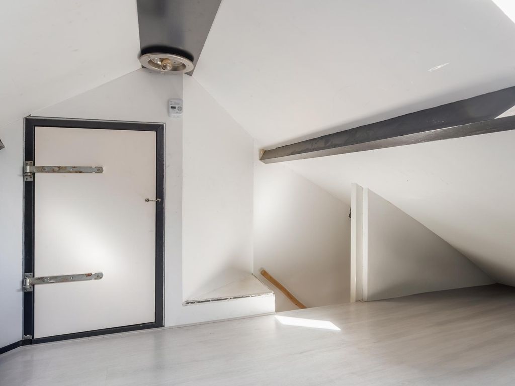 Cremerstraat 170, Pernis
