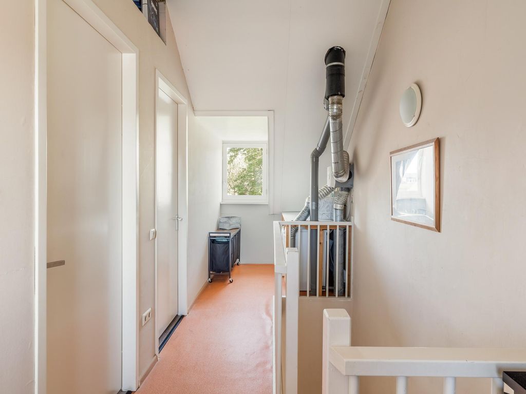 Kubbeplantsoen 10, Hoogvliet