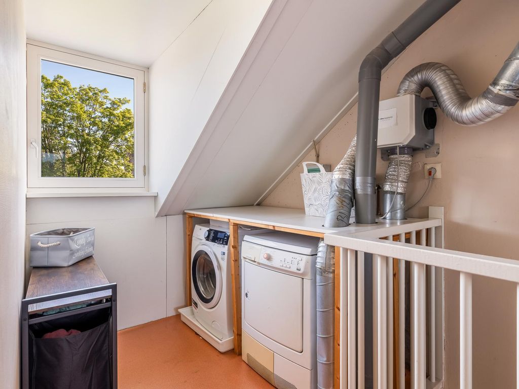 Kubbeplantsoen 10, Hoogvliet