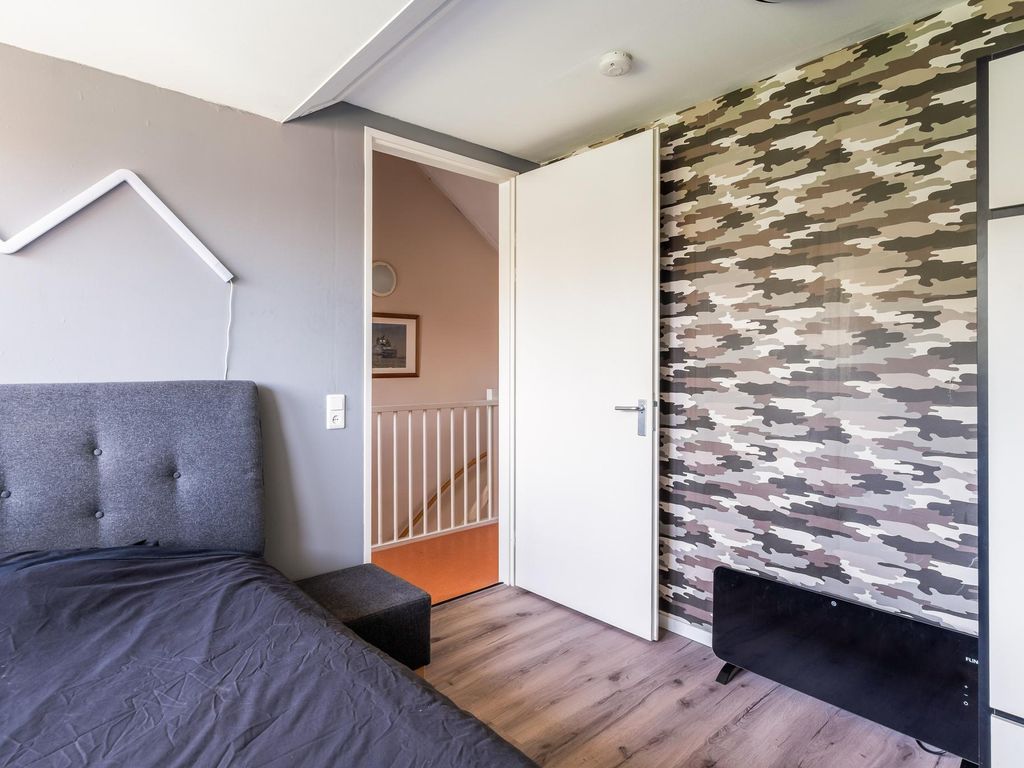 Kubbeplantsoen 10, Hoogvliet