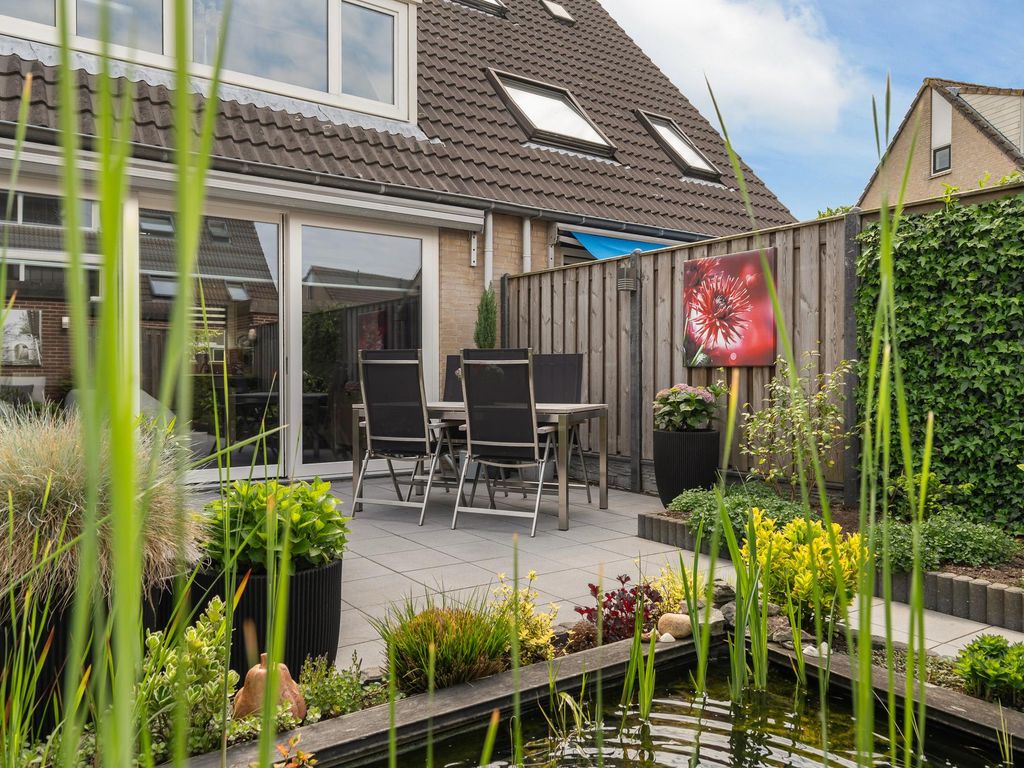 Anna Griesepad 16, Hoogvliet