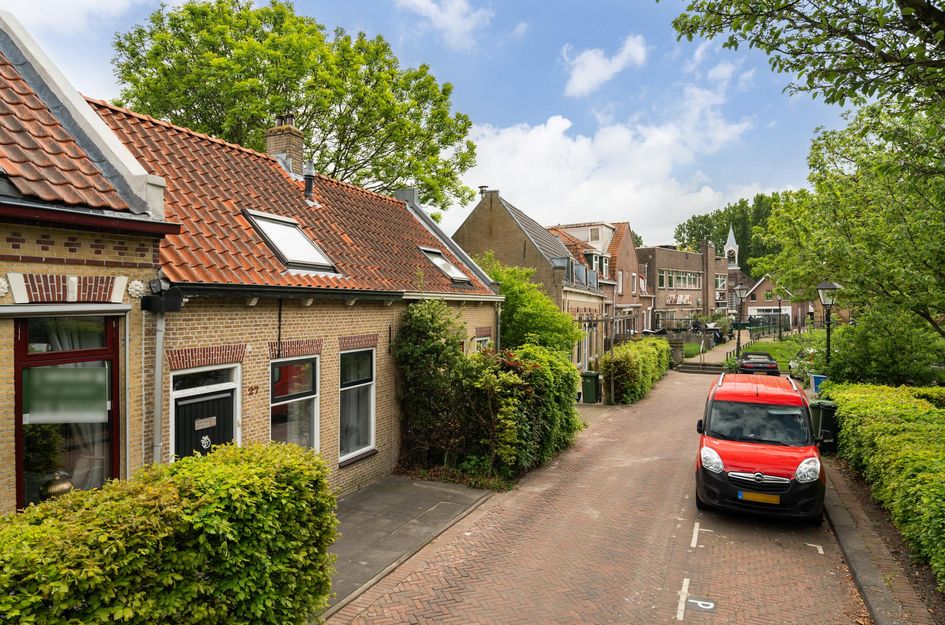 Uiterdijk 27