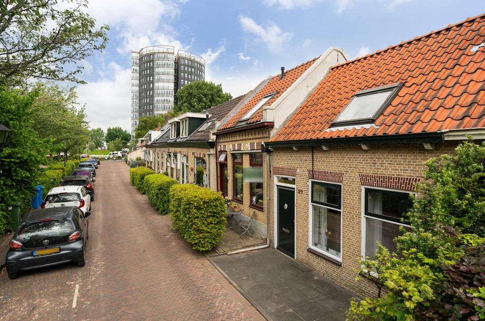 Uiterdijk 27