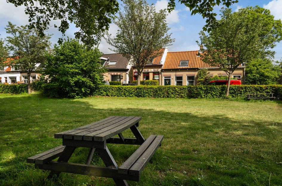 Uiterdijk 27