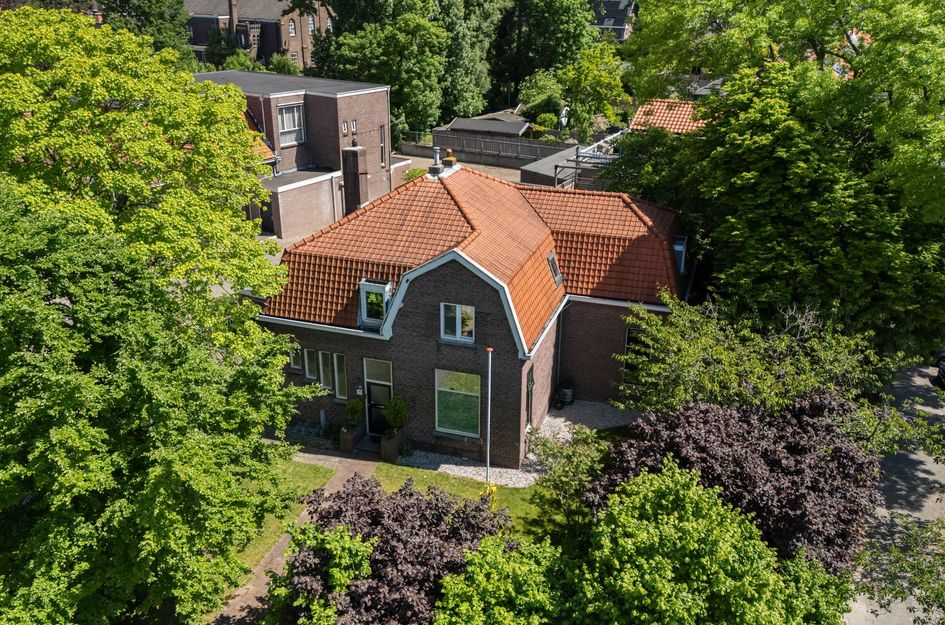 Burgemeester van Esstraat 58